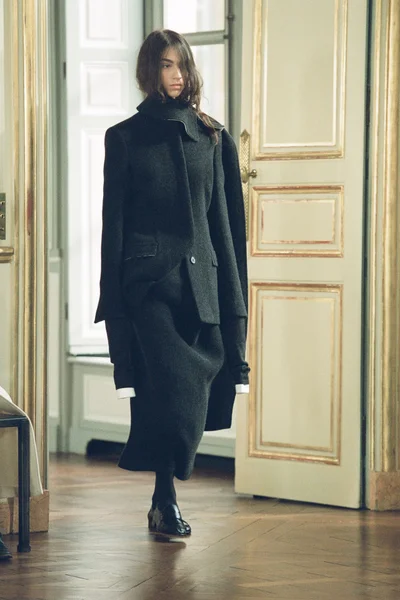 Look 25